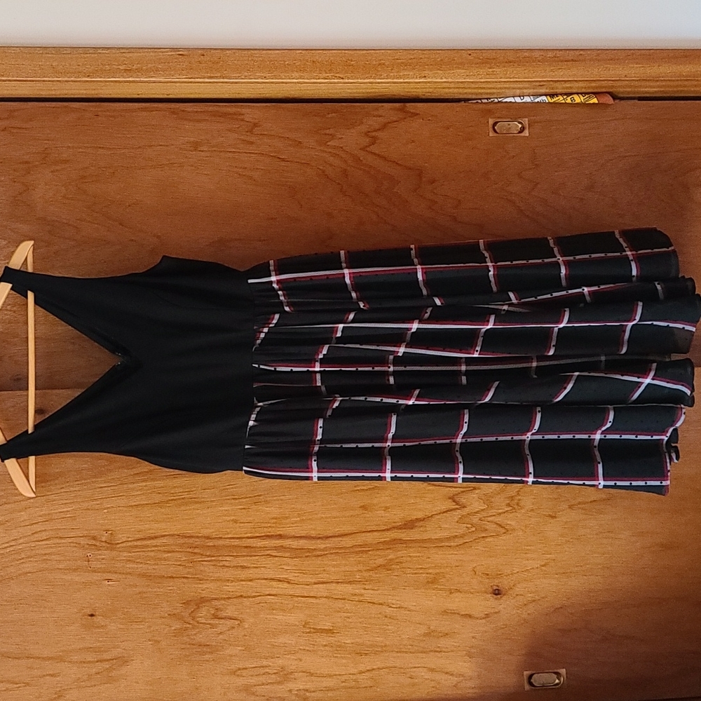 Torrid size 16 midi dress